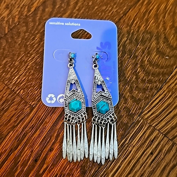New Silver and Blue boho southwest dangling earrings - Picture 1 of 5